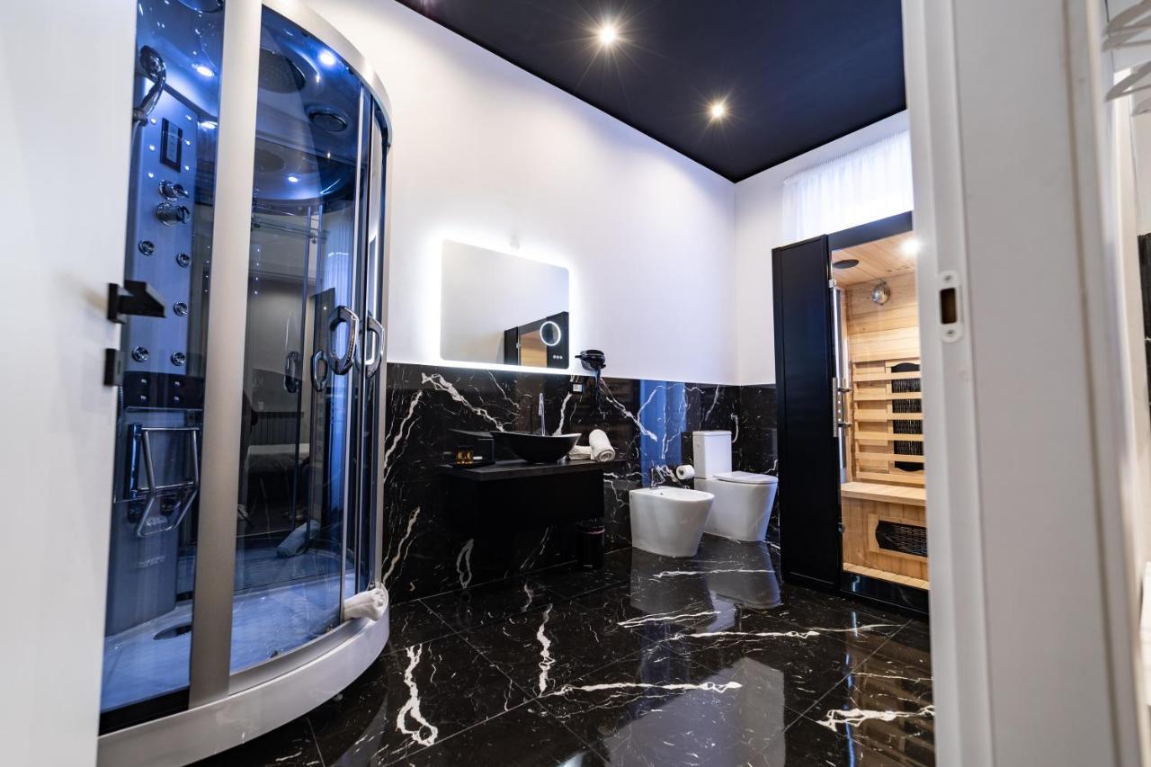 Maximum Suite & Spa Палермо Экстерьер фото