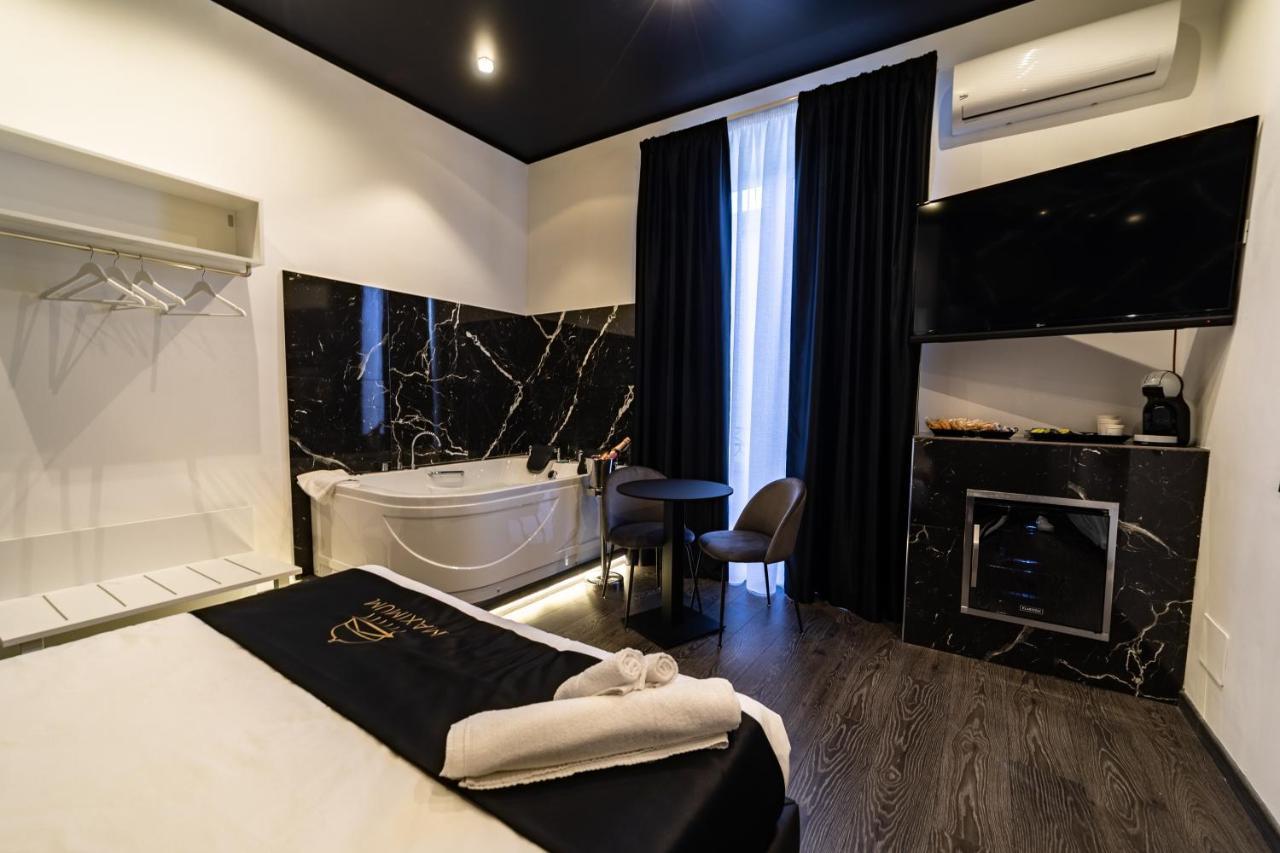 Maximum Suite & Spa Палермо Экстерьер фото